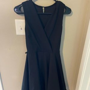 Black Sleeveless Dress
